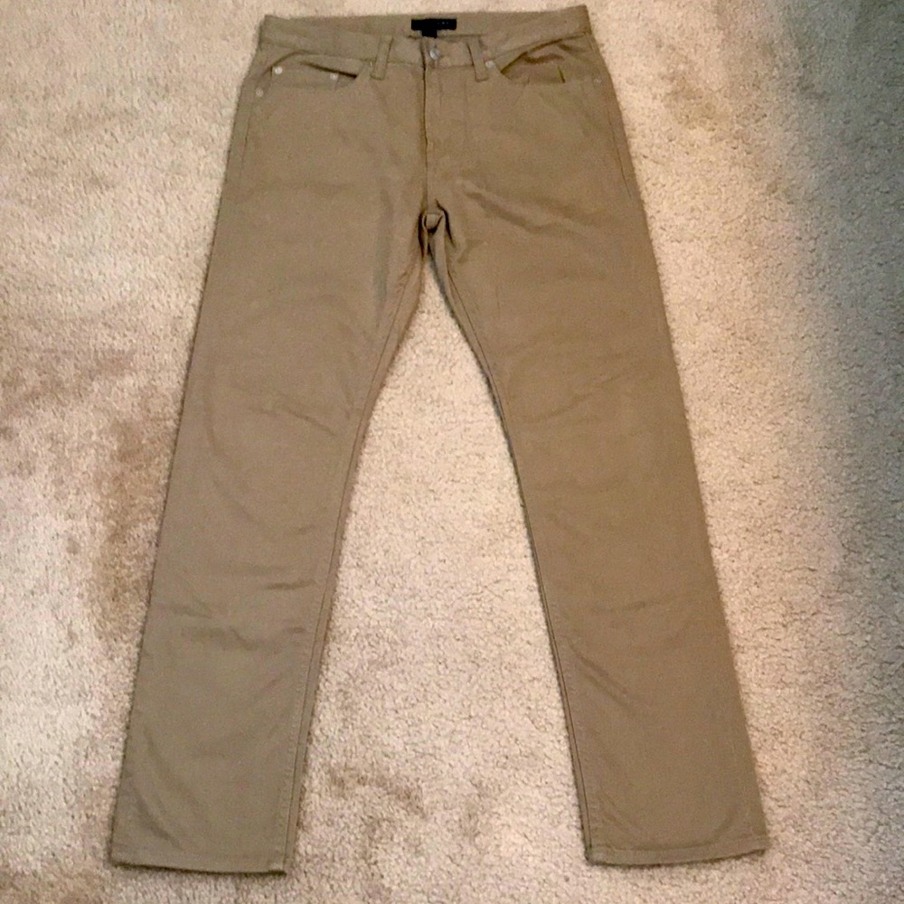 Men’s Banana Republic Khaki pants (slim fit) 31x32